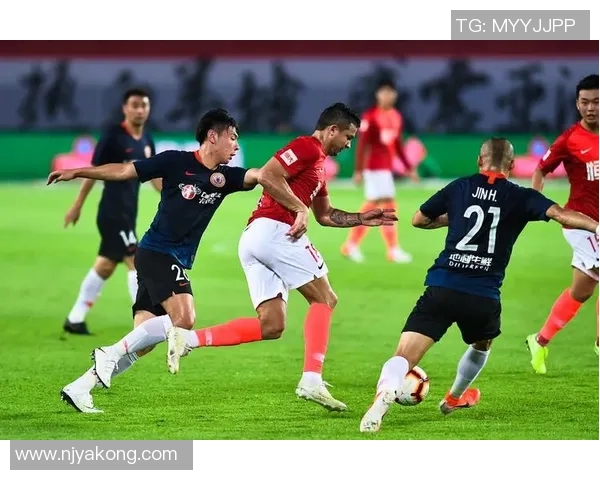 南京足球队以58分领跑精英赛积分榜展现强劲实力 南京足球队以58分领跑精英赛积分榜展现强劲实力