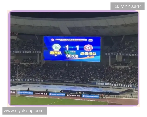 南京足球队在锦标赛中的比赛经验与表现分析与点评